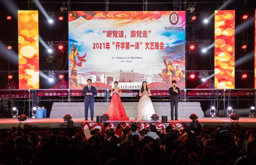 新天然气：全资子公司竞得两个区块的页岩气资源探矿权