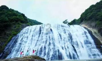 小红帽的冒险之旅